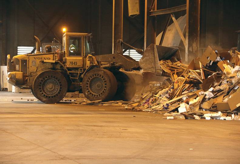 The Waste to Energy (WTE) Transfer Station provides clean and convenient, one-stop drop locations for yard waste, food waste, trash, recycling, and household hazardous waste.